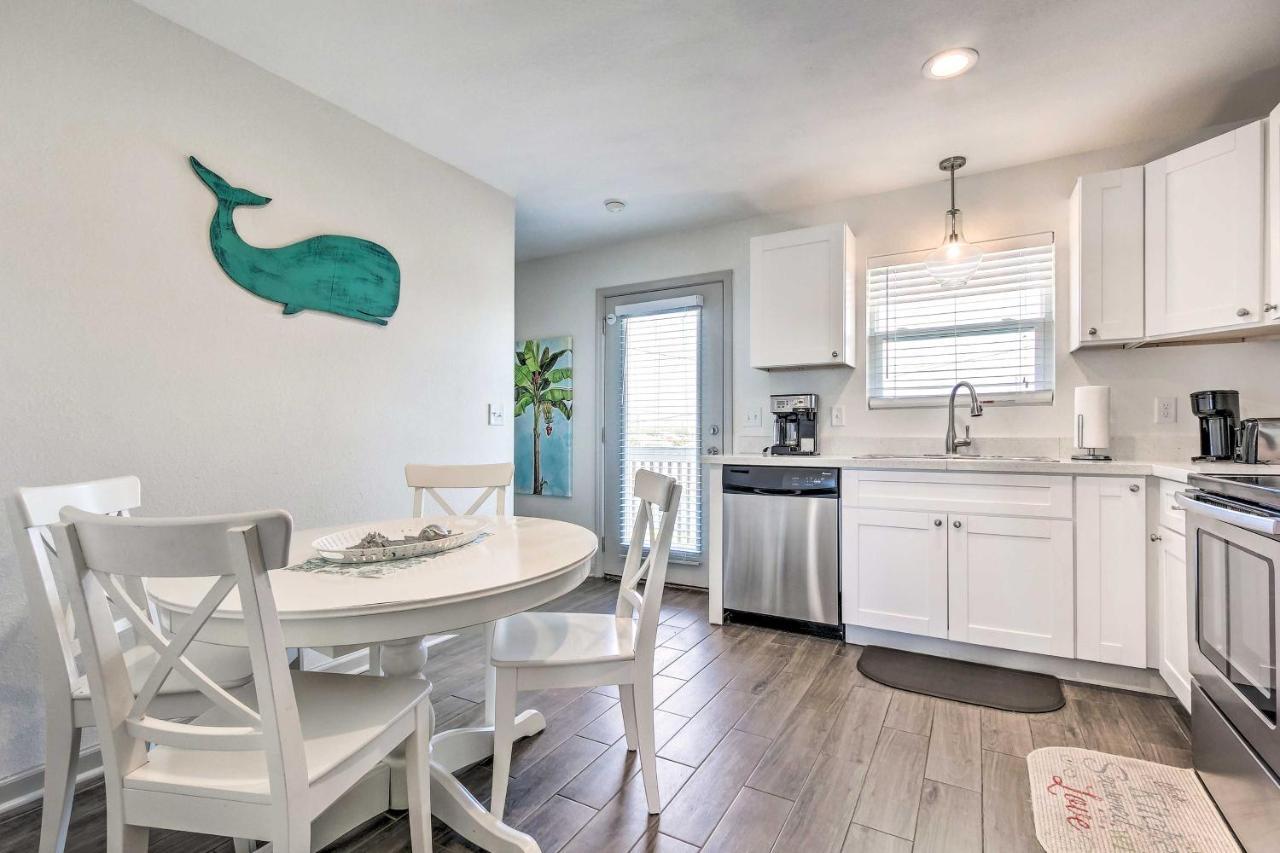 Mexico Beach Getaway With Balcony And Ocean Views! ภายนอก รูปภาพ